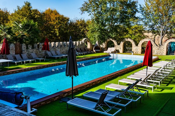 Transform Your Cumbrian Cottage with a Chic and Resilient Boot Room: A Stylish Guide